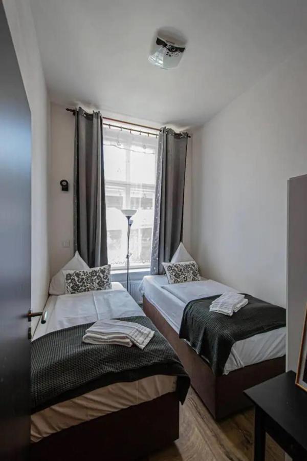 Cozy Homestay At Prague Main Station Ngoại thất bức ảnh