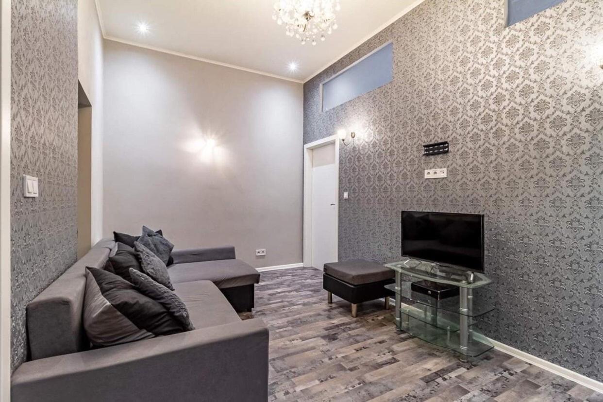 Cozy Homestay At Prague Main Station Ngoại thất bức ảnh