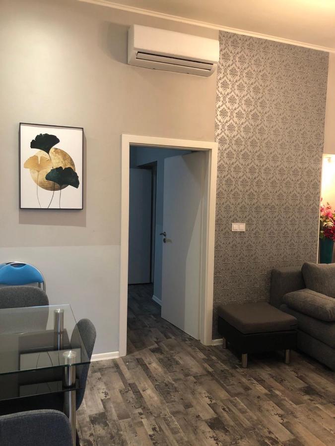 Cozy Homestay At Prague Main Station Ngoại thất bức ảnh