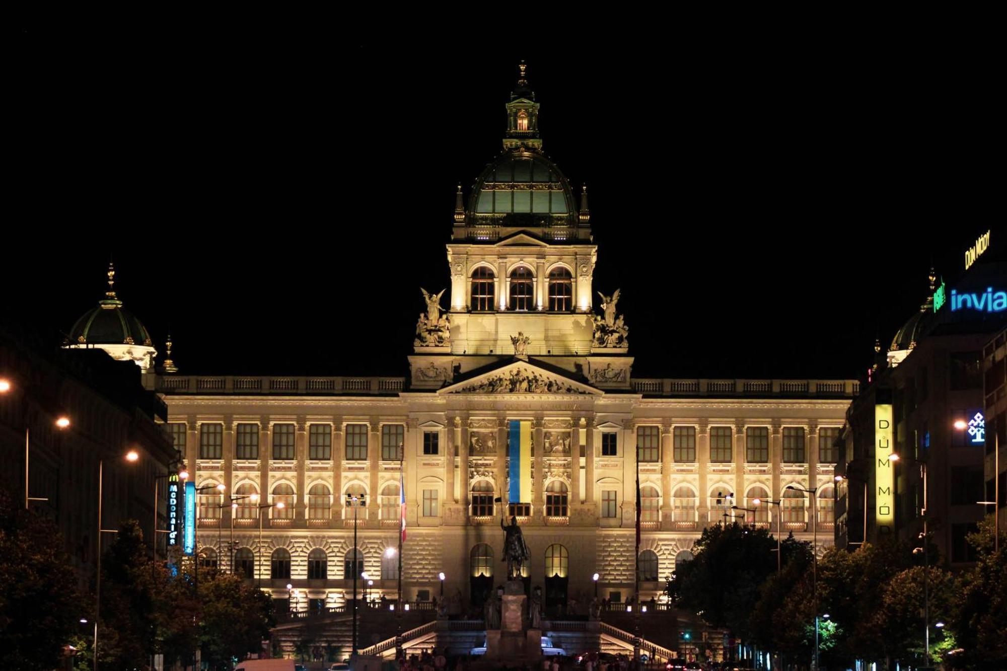 Cozy Homestay At Prague Main Station Ngoại thất bức ảnh